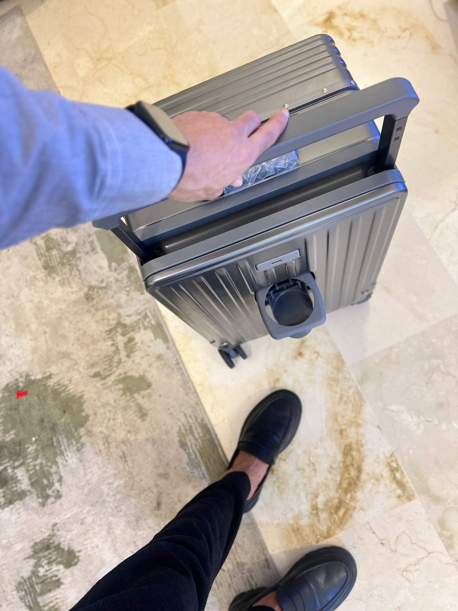 cabine large poignée