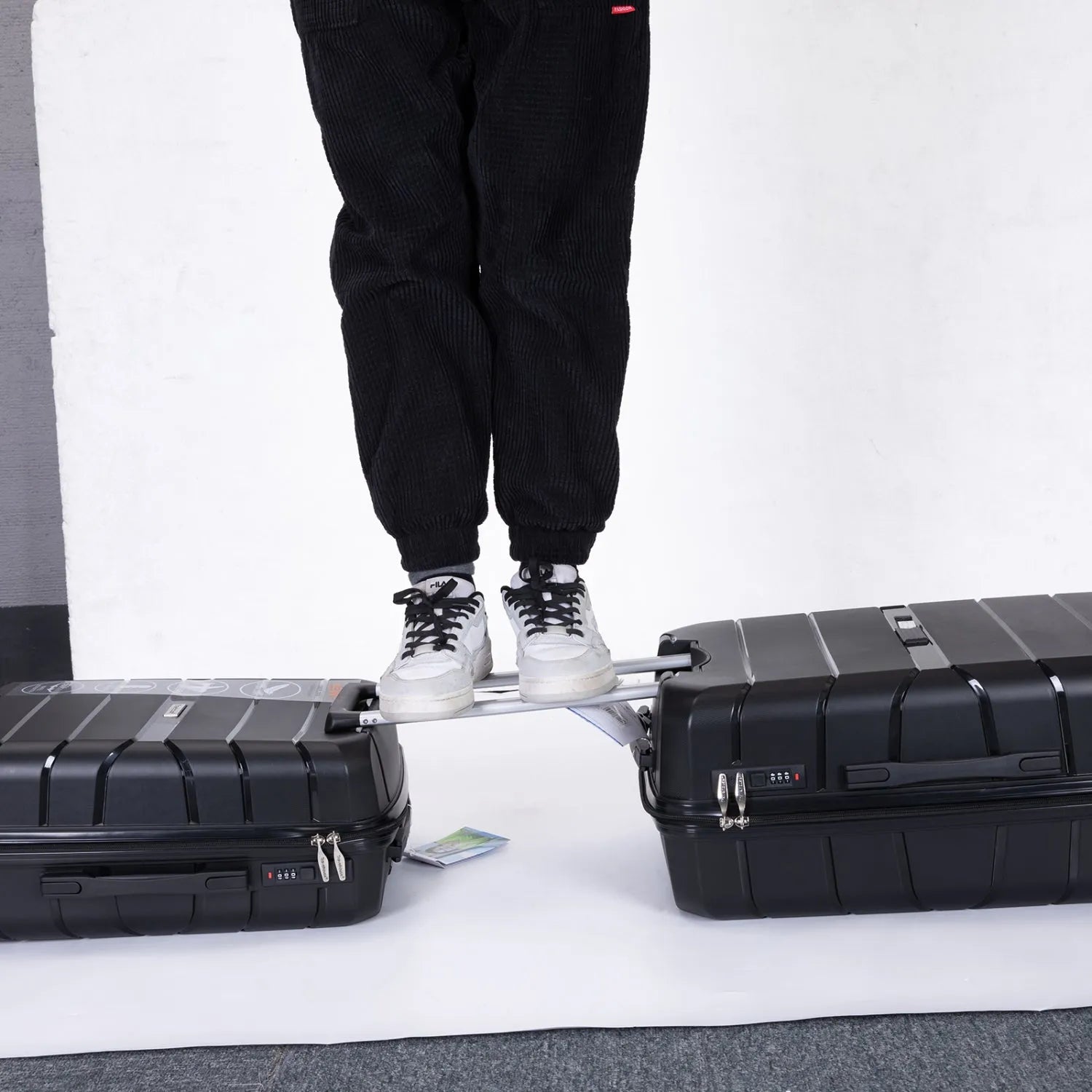 4 Valises Trolley OMASKA - ocxam