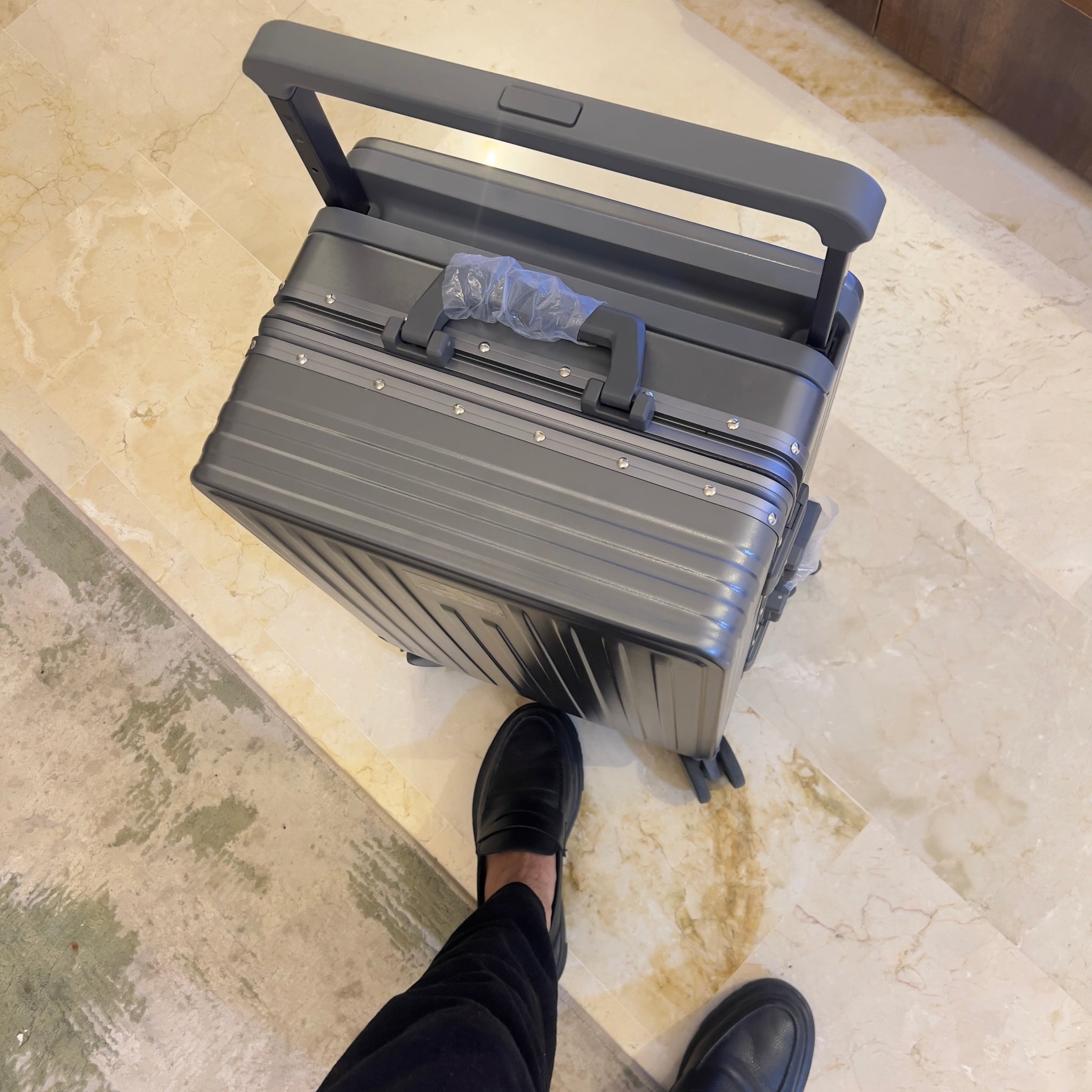 cabine large poignée