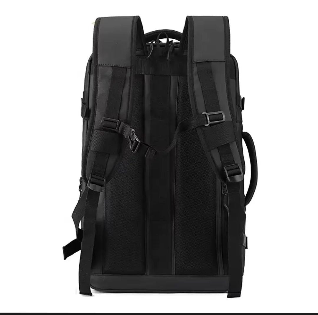 BACKPACK TRAVEL HACK